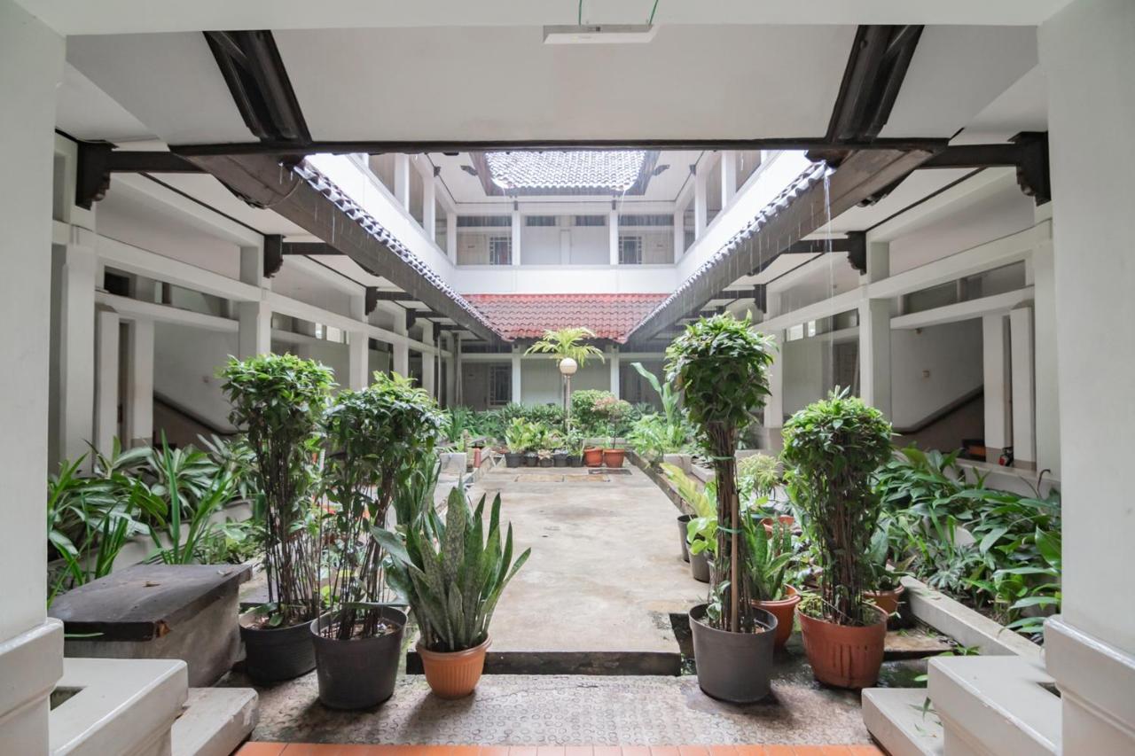 Hotel Koolkost Near Bandung Station Zewnętrze zdjęcie